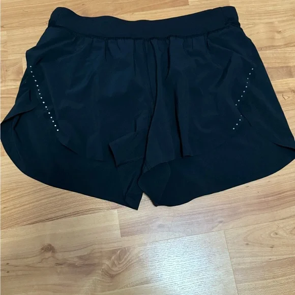 NWOT Fast and Free lululemon athletica Black Athletic Shorts - Picture 1 of 1